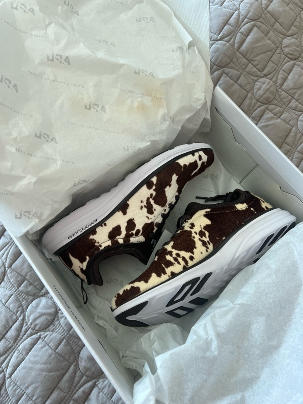 APL WOMEN'S ICONIC PHANTOM DEEP BROWN/WHITE/COW SIZE 6.5 - Picture 14 of 15
